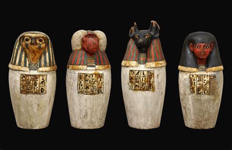 Famous Ancient Artifacts .